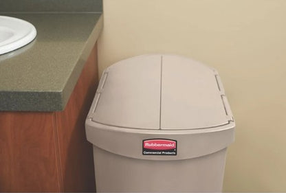 Rubbermaid 50L Step-On Resin End Step