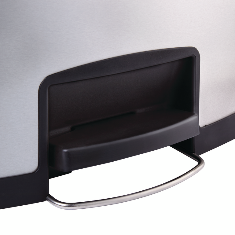 Rubbermaid Impressions™ 15L Step-On Stainless Steel Front Step 1901982